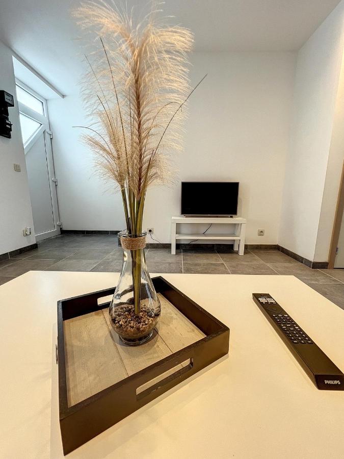 Wauters 75 Bruxelles-Charleroi-Airport Villa Exteriör bild